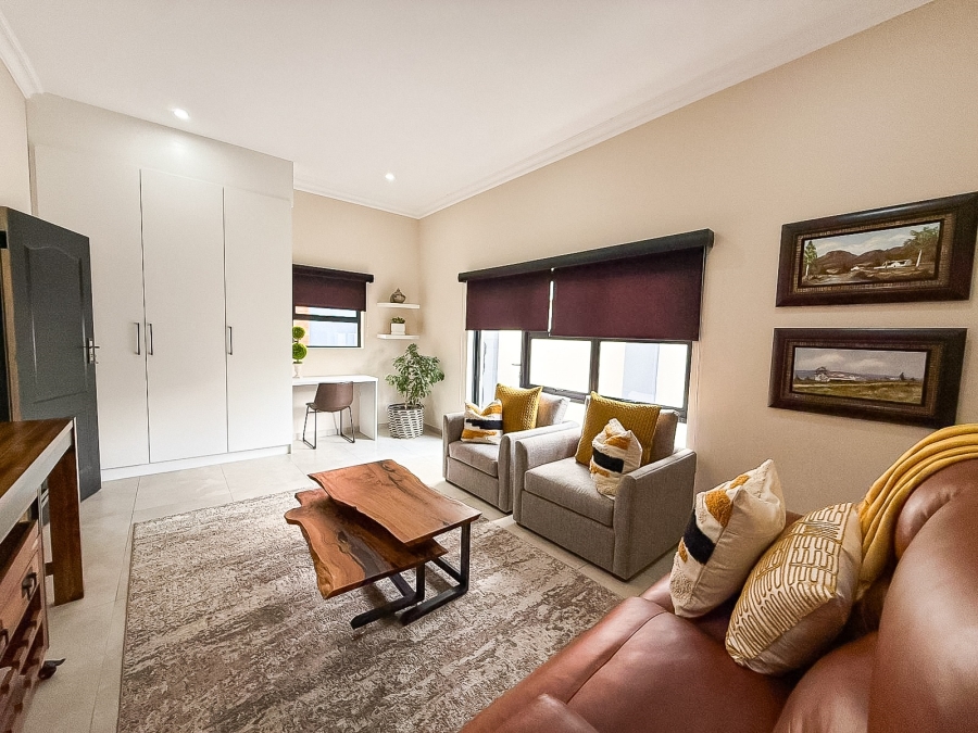 4 Bedroom Property for Sale in Meerhof North West